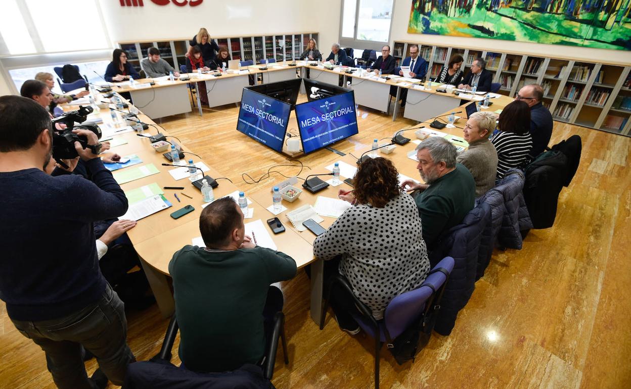 Educación aprueba la integración de los profesores de FP en el cuerpo